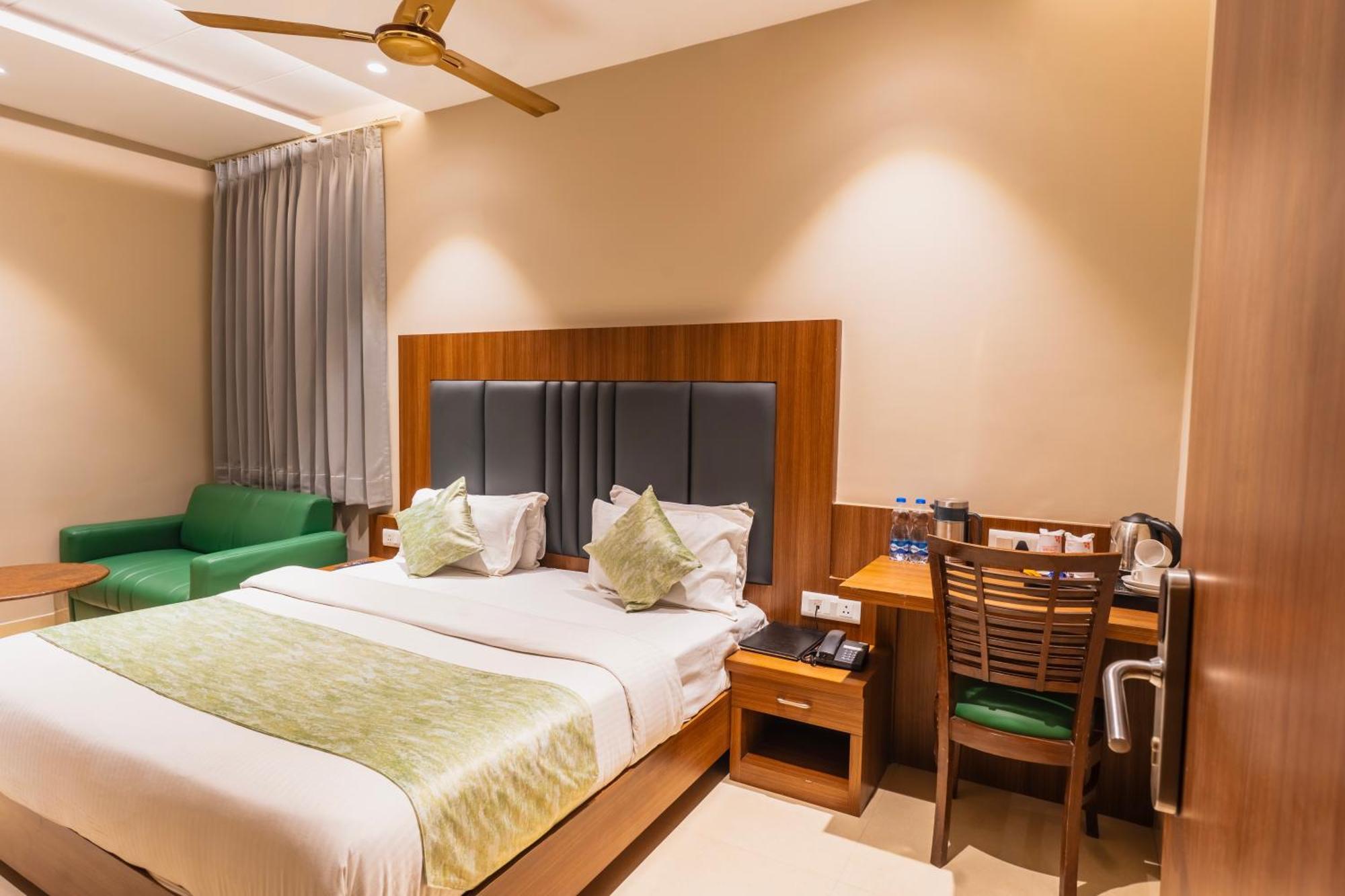 Hotel Amritsar International 2 Min Walk From Amritsar Bus Stand Eksteriør billede