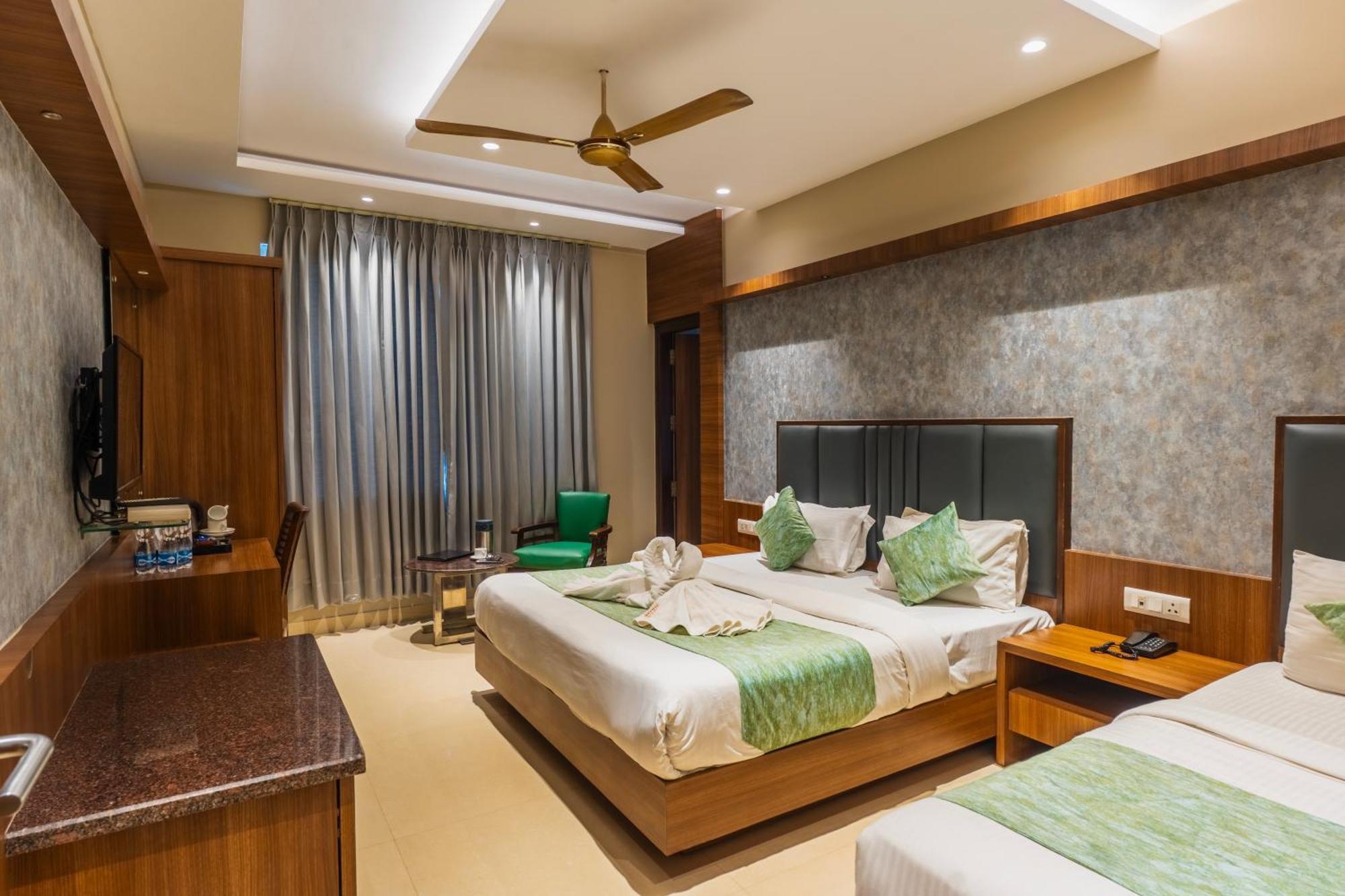 Hotel Amritsar International 2 Min Walk From Amritsar Bus Stand Eksteriør billede