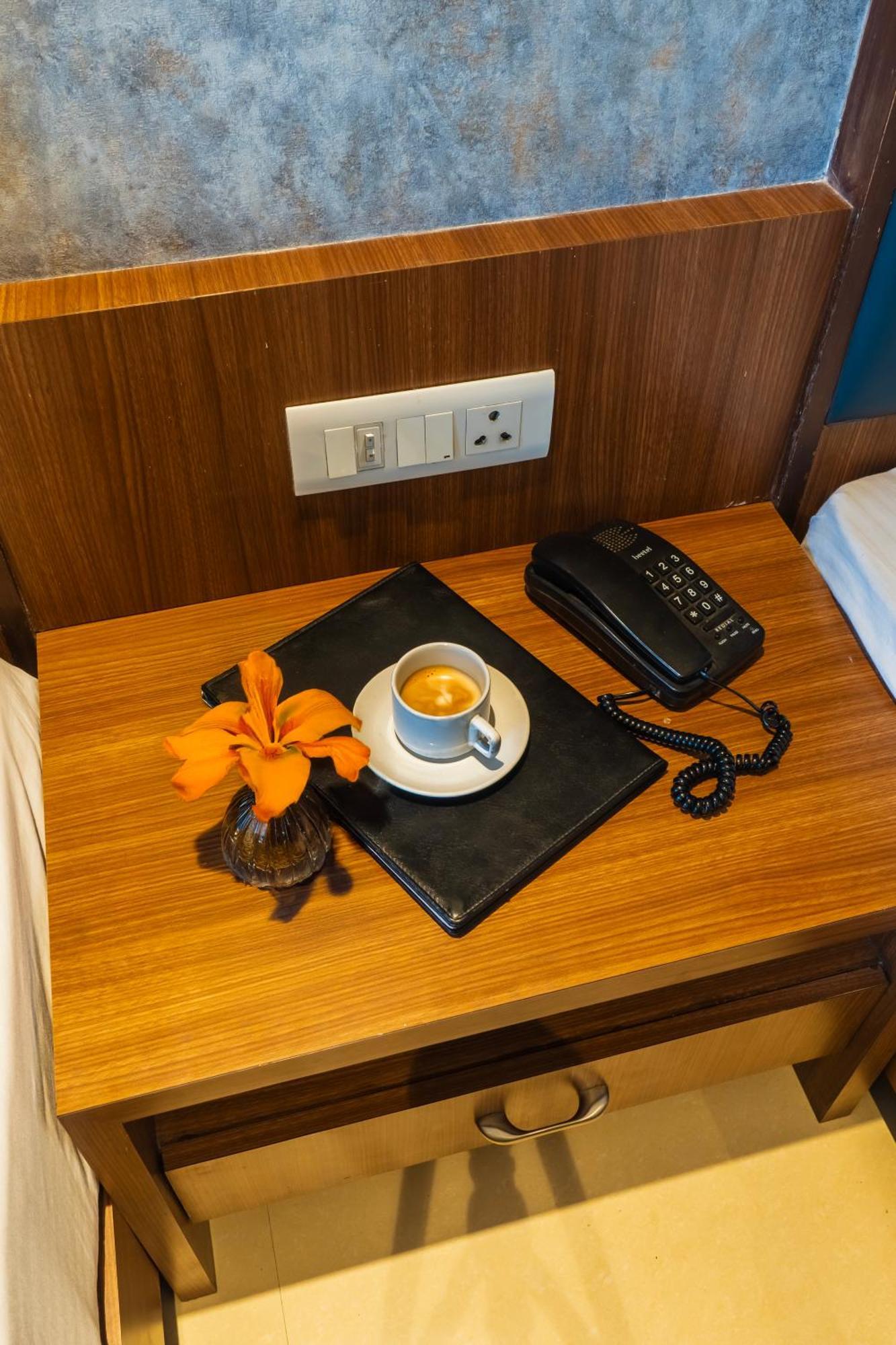 Hotel Amritsar International 2 Min Walk From Amritsar Bus Stand Eksteriør billede