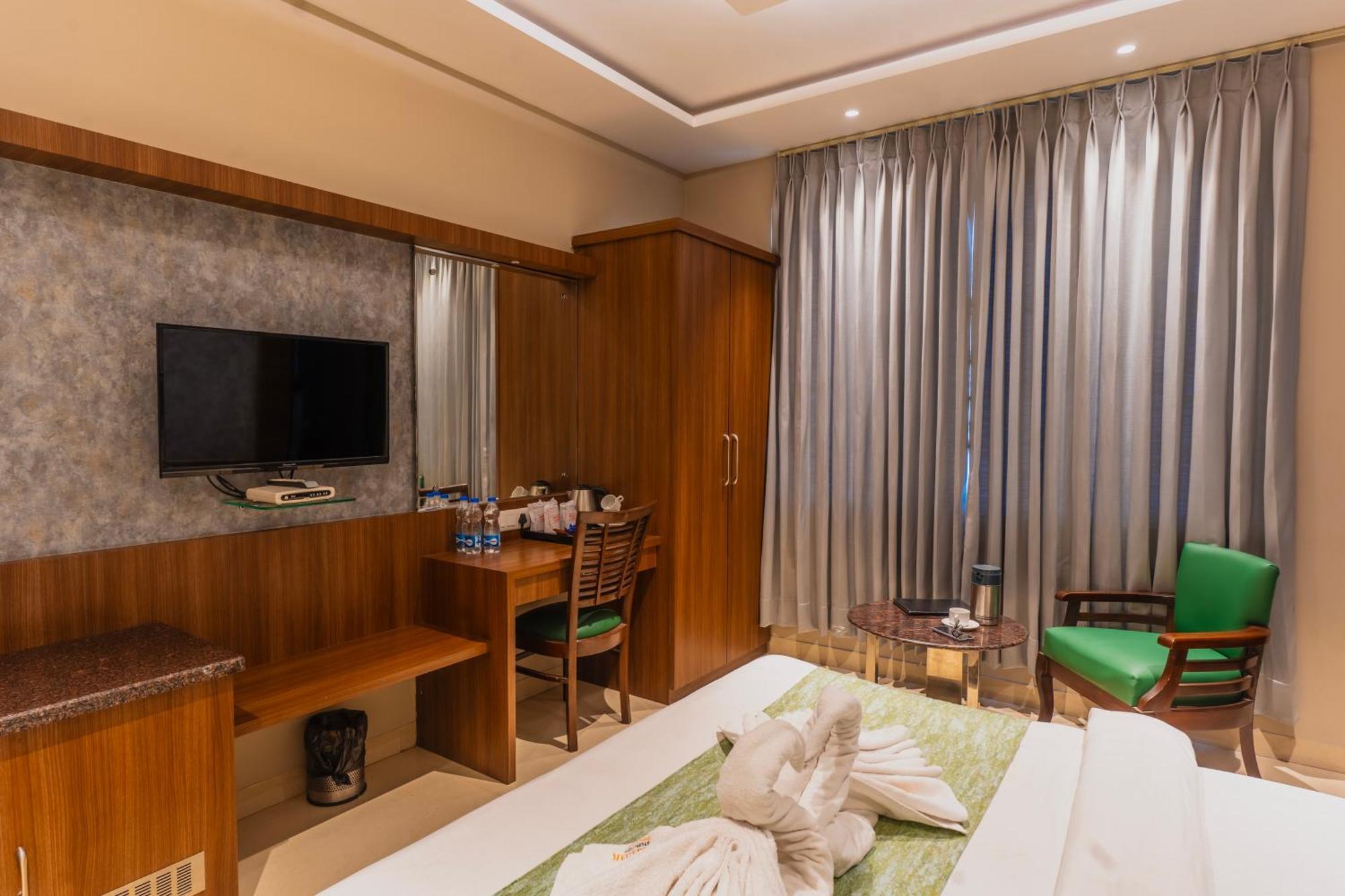 Hotel Amritsar International 2 Min Walk From Amritsar Bus Stand Eksteriør billede